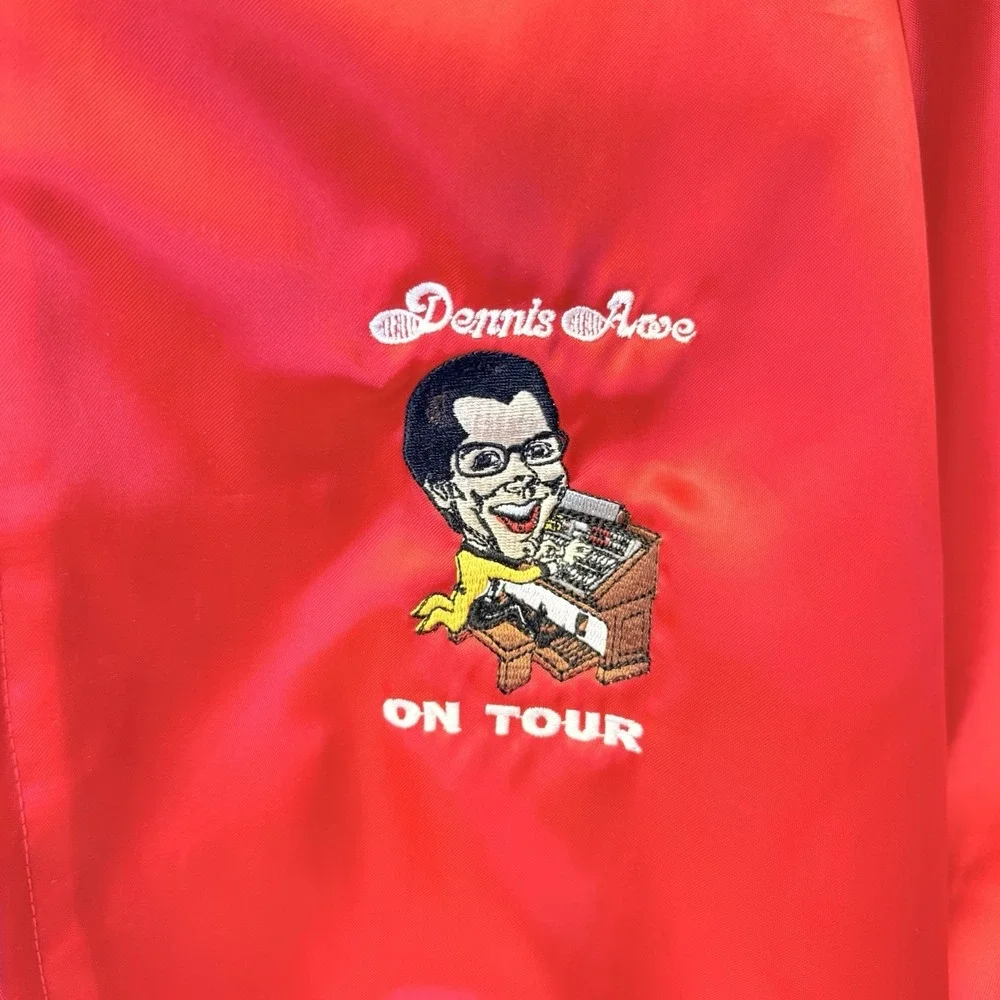 Vintage Dunbrooke Pla Jac Dennis Awe On Tour Satin Bomber Jacket Red‎ XL Organ